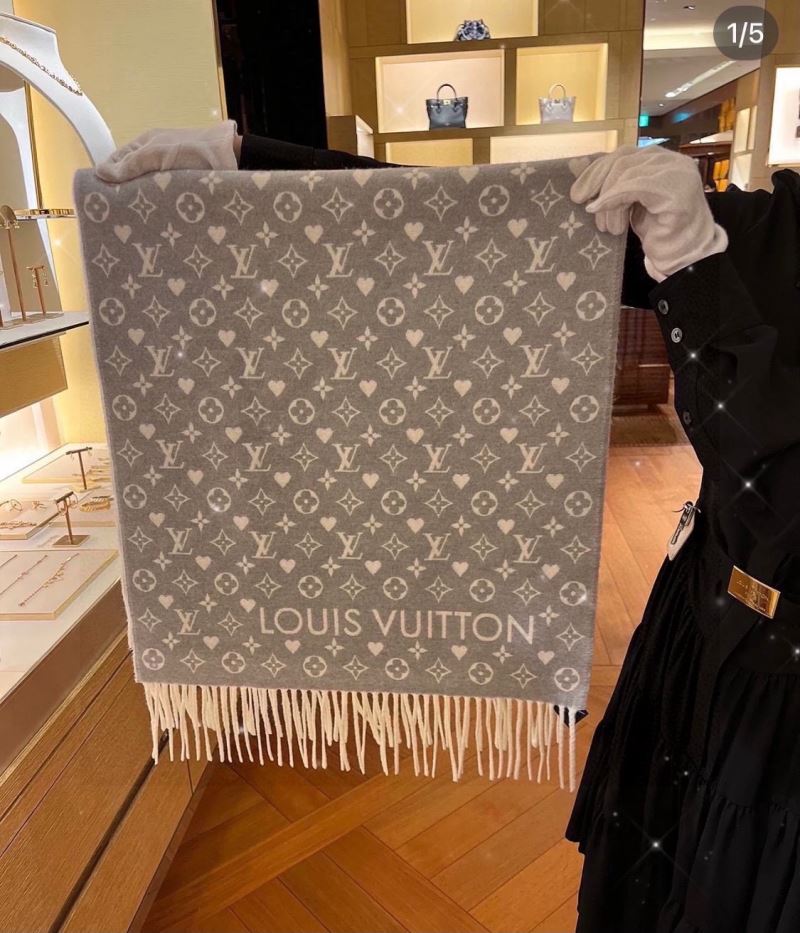 Louis Vuitton Scarf